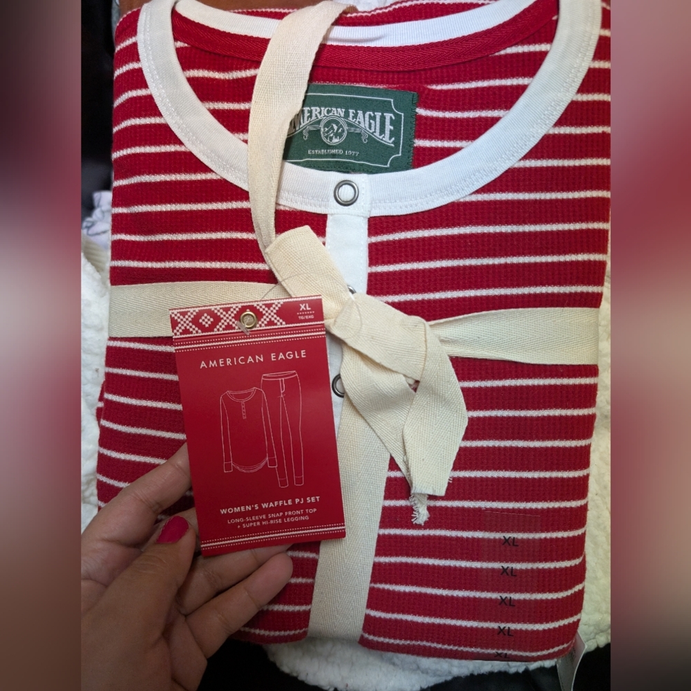 NWT American Eagle Red Stripe PJ Set Size XL